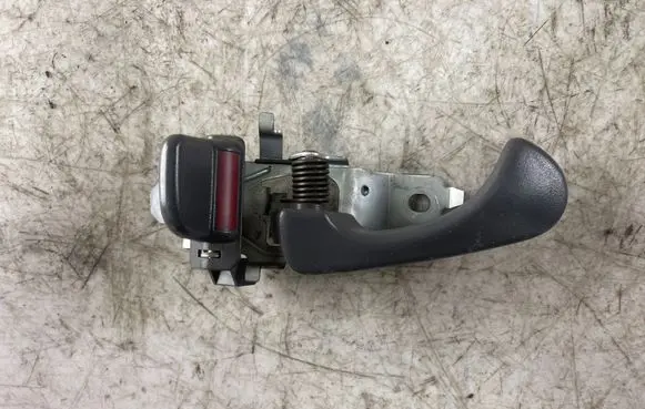 Mitsubishi Pajero Sport I Rear door interior handle