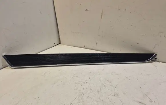 Audi A6 S6 C6 4F Front door trim bar 4F0867410F