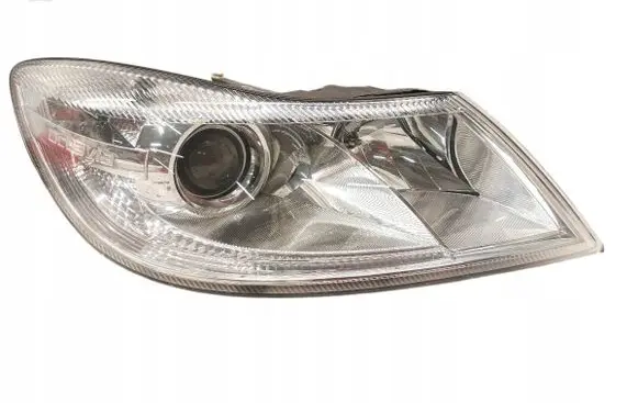 Skoda Octavia Mk3 (5E) Headlight/headlamp 1Z1941018S