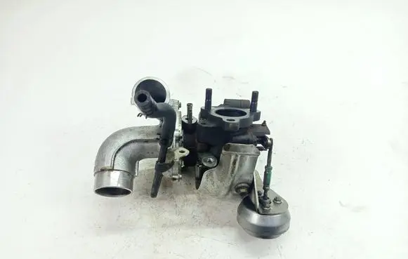 Toyota Avensis T250 Turbo 17201-0R010