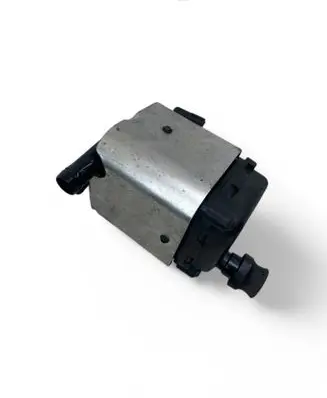 Mercedes-Benz GLS X166 Power steering fluid tank/reservoir A1663200114