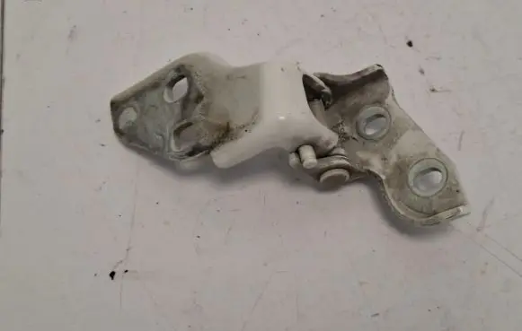 Citroen Jumper Front door lower hinge 