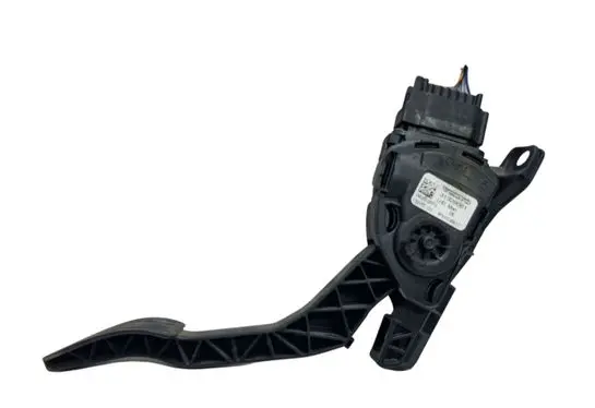 Volvo V60 Accelerator throttle pedal 31329061 6PV01083417