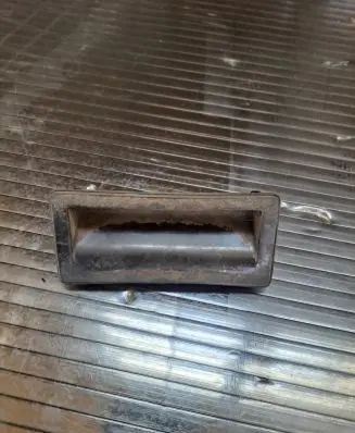 Tailgate opening switch
