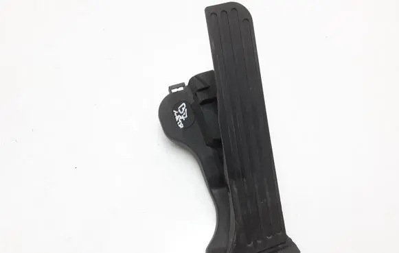 Volkswagen PASSAT B7 USA Accelerator throttle pedal 1K1723503AR