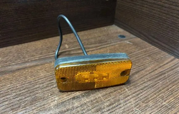 Iveco Daily 3rd gen Front fender indicator light 2PS345