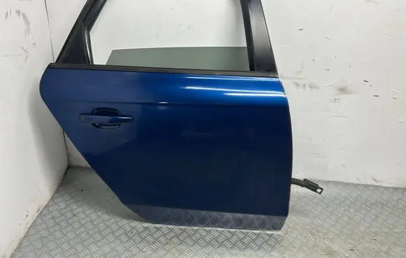 Rear door