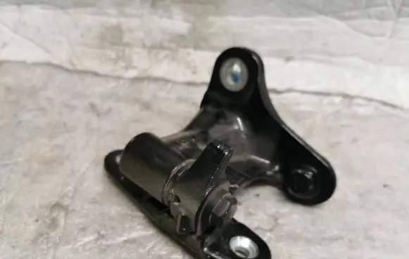 Mercedes-Benz B W246 W242 Rear door lower hinge LI152R
