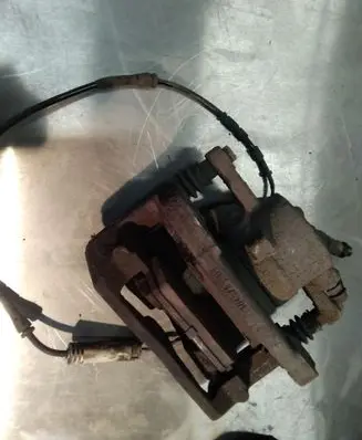 BMW 1 E81 E87 Front brake caliper