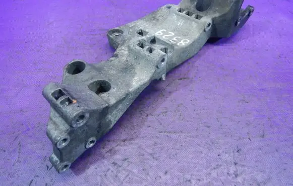 Generator/alternator bracket