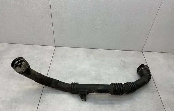 Intercooler hose/pipe
