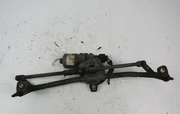 Volkswagen Golf IV Front wiper linkage 