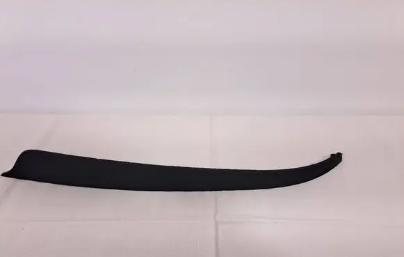 KIA Sorento Front bumper lip 865823E500