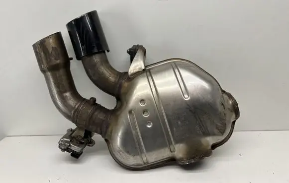 BMW M5 F90 Muffler/silencer 8071111