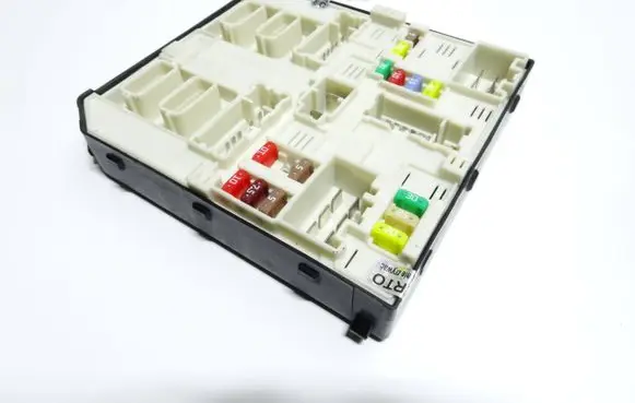 Renault Master III Fuse box set 284B67570R 2625432965 USM2010
