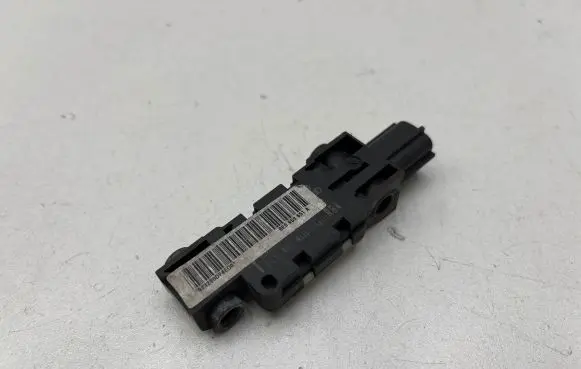 Audi A6 S6 C5 4B Airbag deployment crash/impact sensor 8e0959651