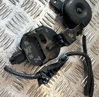 Toyota RAV 4 (XA50) Alarm system siren 8657042030