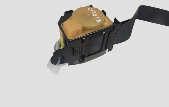 Opel Insignia A Front seatbelt 306981229P10 3063932