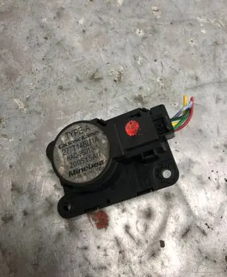 Nissan Qashqai Air flap motor/actuator 277T14BU1ABILI 277T14BU1A