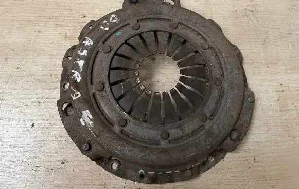 Opel Astra G Pressure plate 
