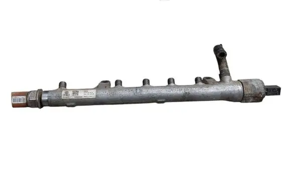 Skoda Octavia Mk2 (1Z) Fuel main line pipe 03L130089B 48B13640A02 5WS40730