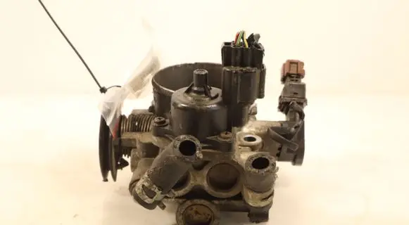 Mitsubishi Outlander Throttle body valve 