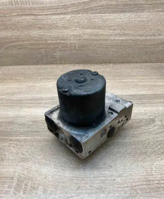 BMW 5 E39 ABS Pump 6755739 0265225005