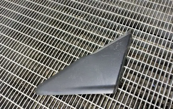 Renault Captur Fender end trim 638756642R