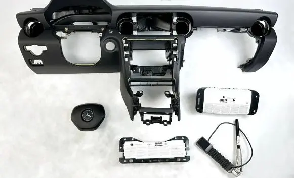 Mercedes-Benz SLK R172 Dashboard