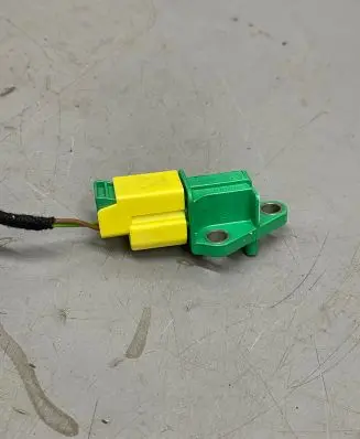 Audi A4 S4 B8 8K Airbag deployment crash/impact sensor 8k0973323s