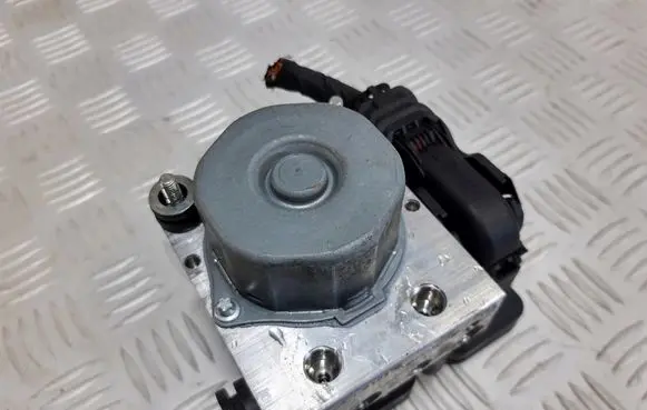 Dacia Sandero ABS Pump 476603249R