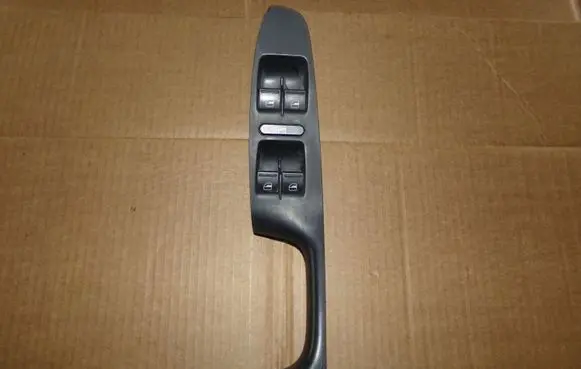 Volkswagen Jetta VI Electric window control switch