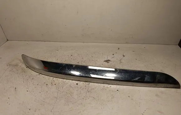 Lancia Thema Front bumper corner part panel trim 687940AA