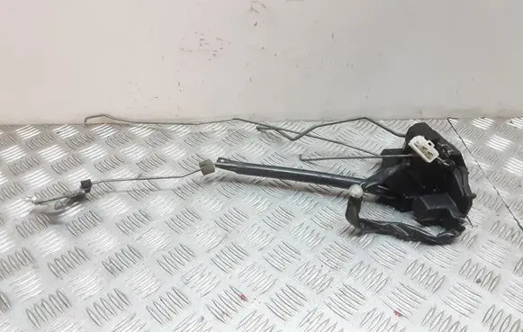 Mazda 626 Front door lock