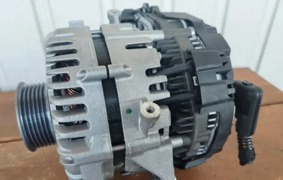 Citroen C5 Aircross Generator/alternator 9852329480