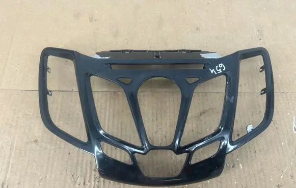 Ford Fiesta Radio/GPS head unit trim BA6118A802BAW 8A6118A802BB