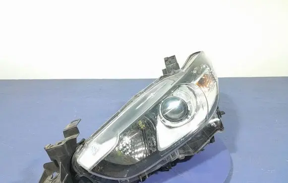 Mazda 6 Headlight/headlamp 