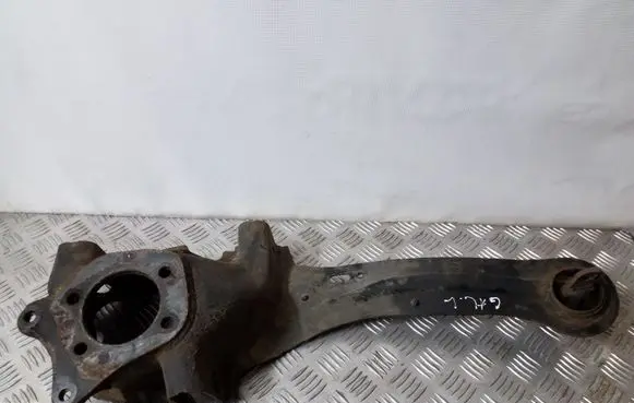 Ford C-MAX II Rear wheel hub spindle/knuckle 