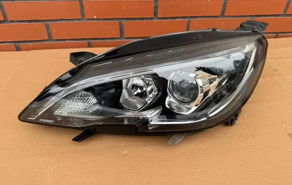 Peugeot 308 Headlight/headlamp N0000007500 9816990680 6284L256