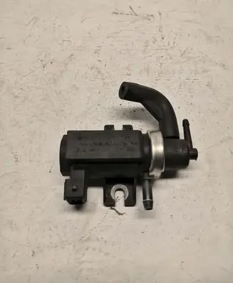 Audi A6 S6 C4 4A Turbo solenoid valve 1H0906627