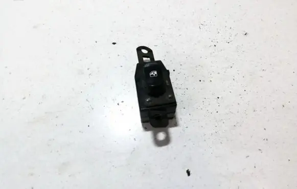 Hyundai Lantra II Electric window control switch 623w01130 9358029000