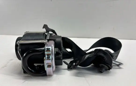 Volvo XC40 Front seatbelt 32149127