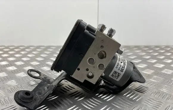 Chrysler Pacifica ABS Pump P68352786AA T4F140764209