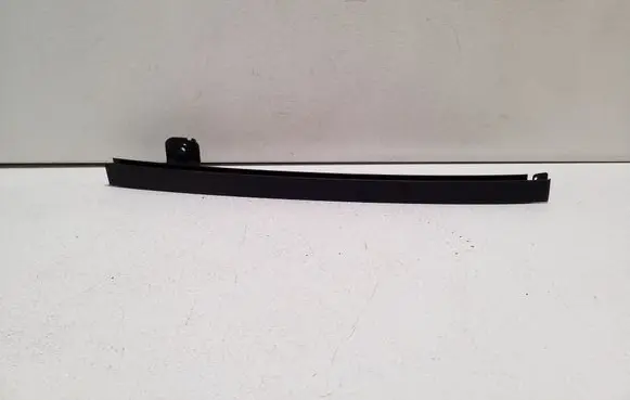 Fiat Tipo Rear door windshield rail 