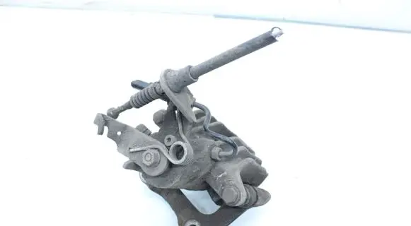 Volkswagen Golf Plus Rear brake caliper