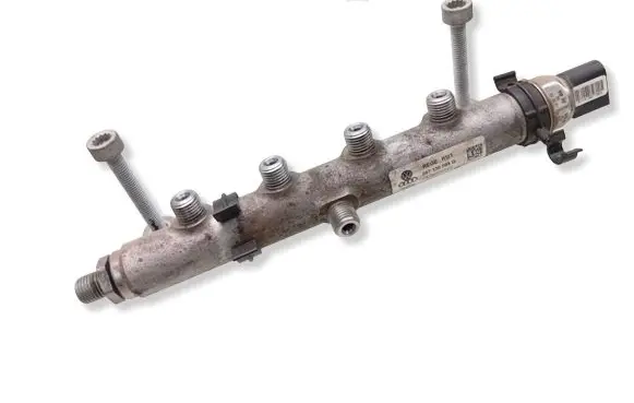 Porsche Cayenne (92A) Fuel main line pipe 05A906051