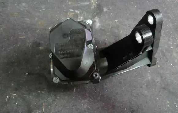 Ford Kuga II Throttle valve 9M5Q9E926AA