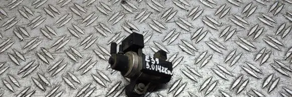 BMW 5 E39 Turbo solenoid valve