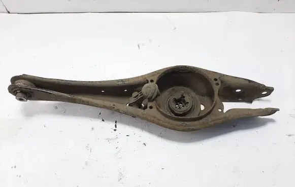 Volkswagen PASSAT B8 Rear upper control arm/wishbone 3Q0505311C