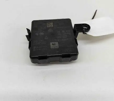 Audi A3 8Y Keyless (KESSY) go control unit/module 5ZA01385404 5ZA013854